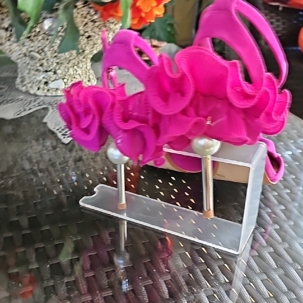 Gianni Bini Fuchsia Floral Heels - Picture 3 of 10